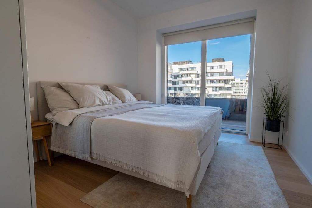 Brand New & Full Sea View In Apartment